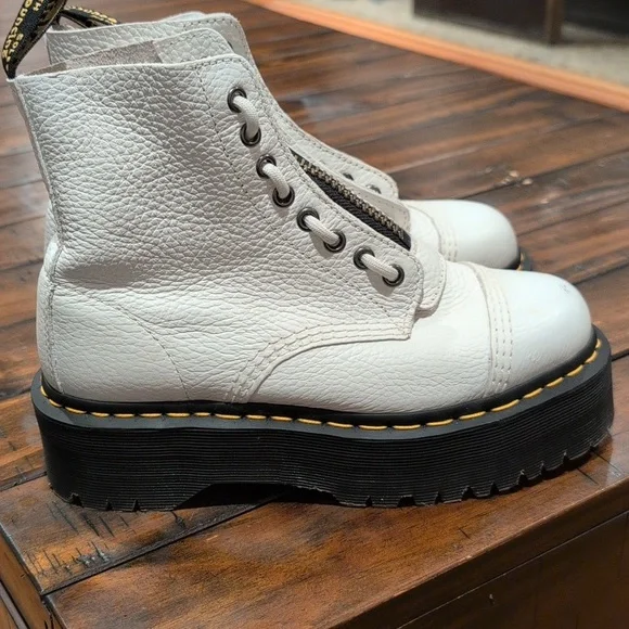 Dr. Martens Sinclair Platform Boot Zipper - Picture 7 of 13